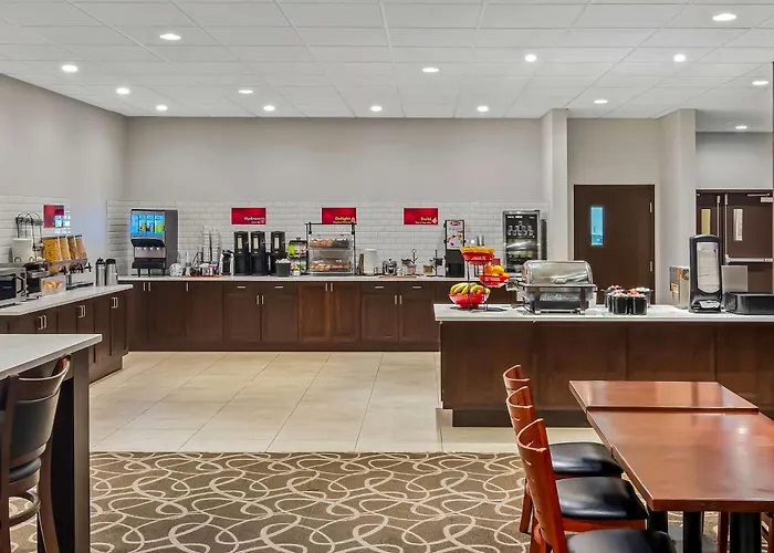 Best Western Plus Pitt Meadows Inn & Suites