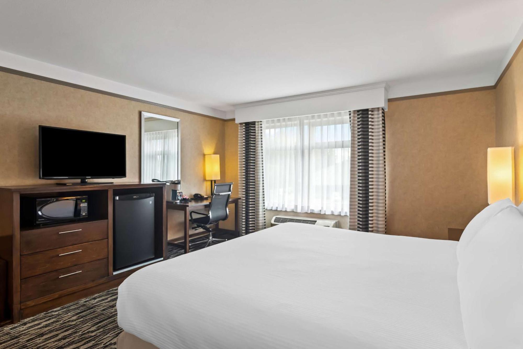 Hotel Western & Pitt Meadows