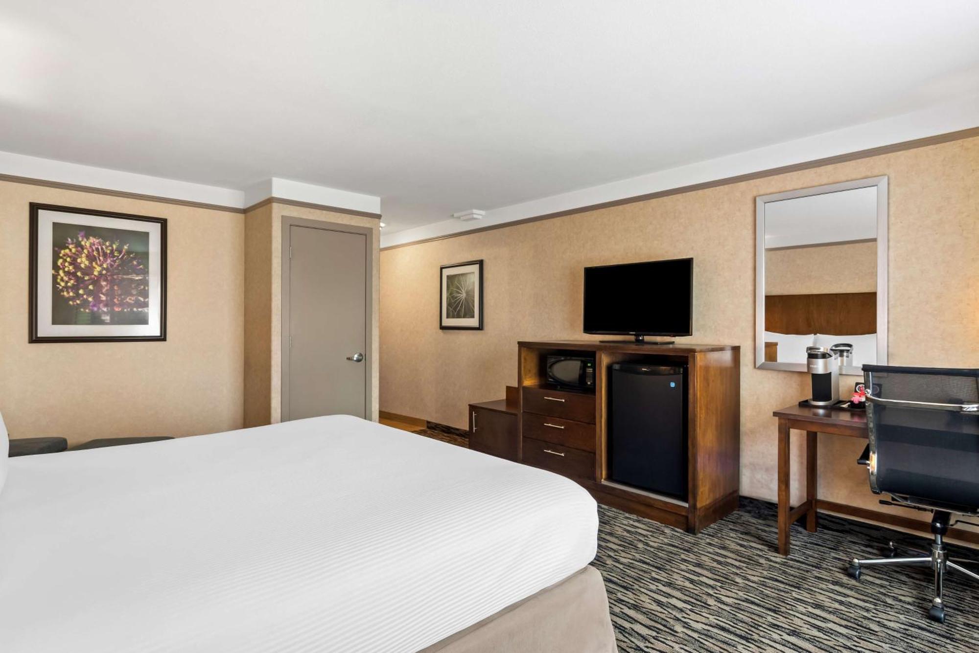 Hotel Western & Pitt Meadows